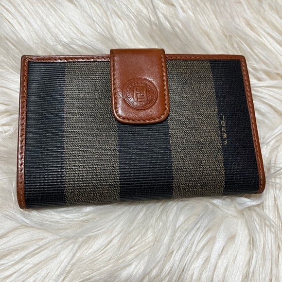 Wallet - Picture 1 of 8